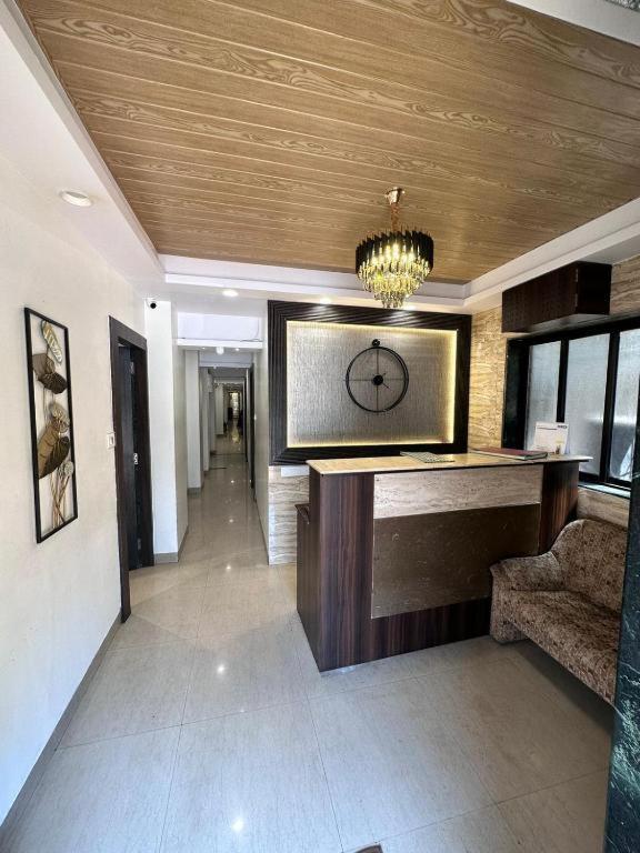 Kalpana Residency - Near Us Embassy Ξενοδοχείο Βομβάη Εξωτερικό φωτογραφία