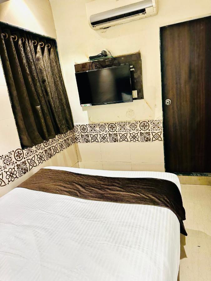 Kalpana Residency - Near Us Embassy Ξενοδοχείο Βομβάη Εξωτερικό φωτογραφία
